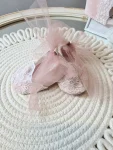Botoșei pentru botez Myla din tulle cu buline și dantelă