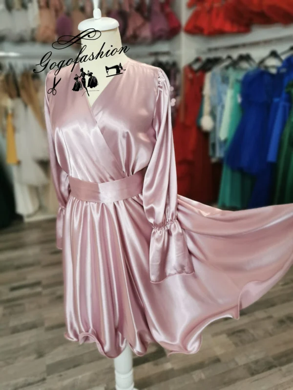 Rochie elegantă din satin Ela – fustă clos, decolteu petrecut, mâneci lungi 3 Rochie elegantă din satin Ela – fustă clos, decolteu petrecut, mâneci lungi 3