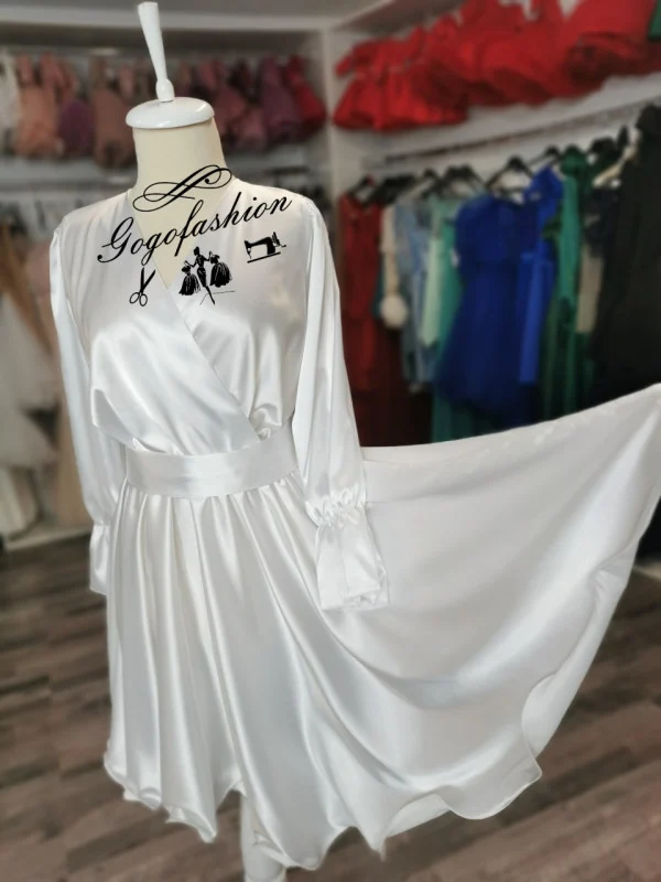 Rochie elegantă din satin Ela – fustă clos, decolteu petrecut, mâneci lungi 4 Rochie elegantă din satin Ela – fustă clos, decolteu petrecut, mâneci lungi 4
