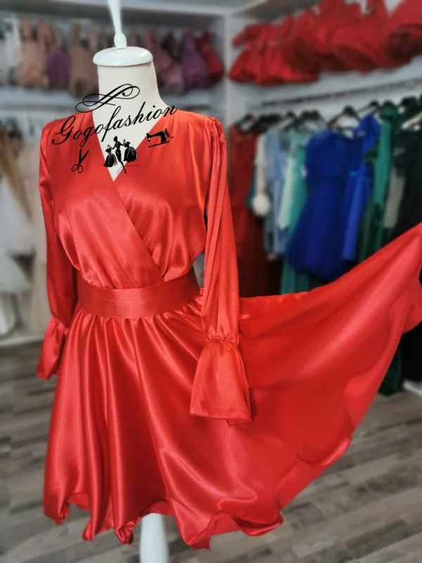 Rochie elegantă din satin Ela – fustă clos, decolteu petrecut, mâneci lungi 5 Rochie elegantă din satin Ela – fustă clos, decolteu petrecut, mâneci lungi 5