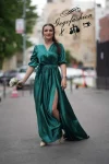 Rochie elegantă din satin Grecia Maneci 3 4 și crăpătură pe picior