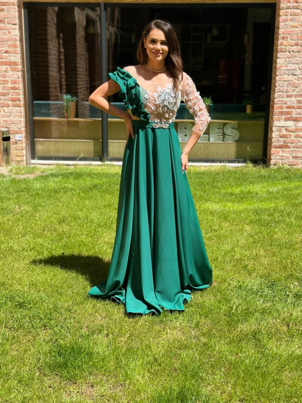 Rochie elegantă lungă Noelia – Rochie de seară rafinată pentru evenimente speciale Rochie elegantă lungă Noelia – Rochie de seară rafinată pentru evenimente speciale