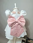 Rochiță botez Ela fetițe – elegantă, personalizată cu perle și fundă detașabilă