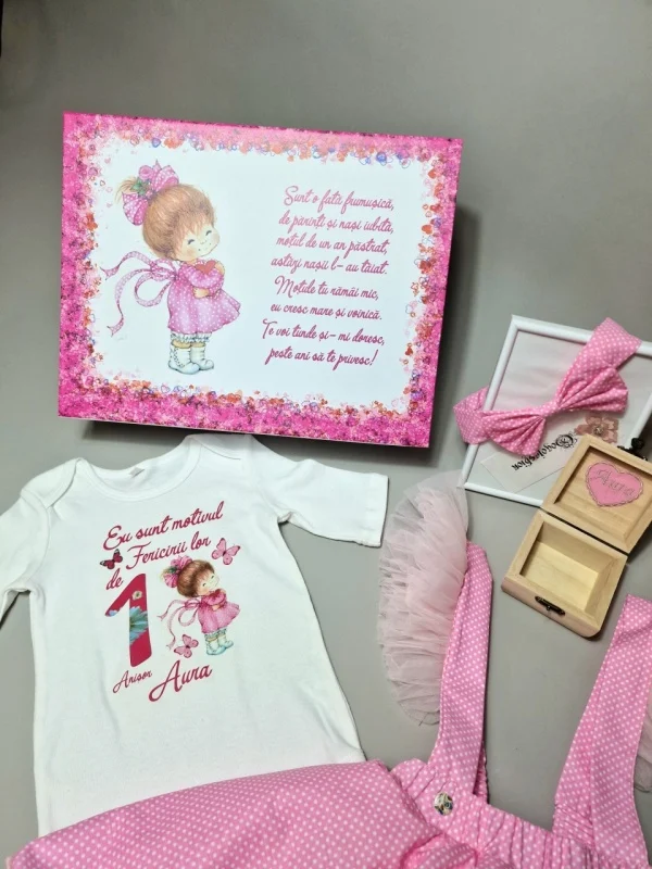 Set aniversar 1 an Clara – Cadou personalizat pentru prima aniversare 5 Set aniversar 1 an Clara – Cadou personalizat pentru prima aniversare 5