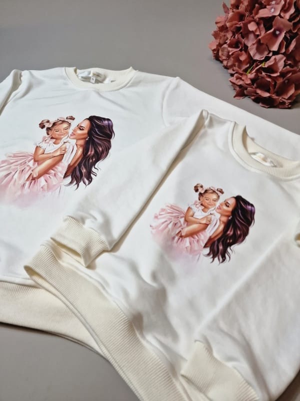 Set bluze mamă fiică Briana din bumbac – confort și stil asortat Set bluze mamă fiică Briana din bumbac – confort și stil asortat