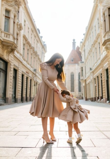 Set rochii mamă fiică elegant Vivi – rafinament, stil și eleganță