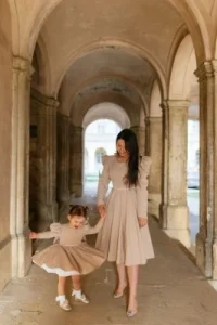 Set rochii mamă fiică elegant Vivi – rafinament, stil și eleganță 6