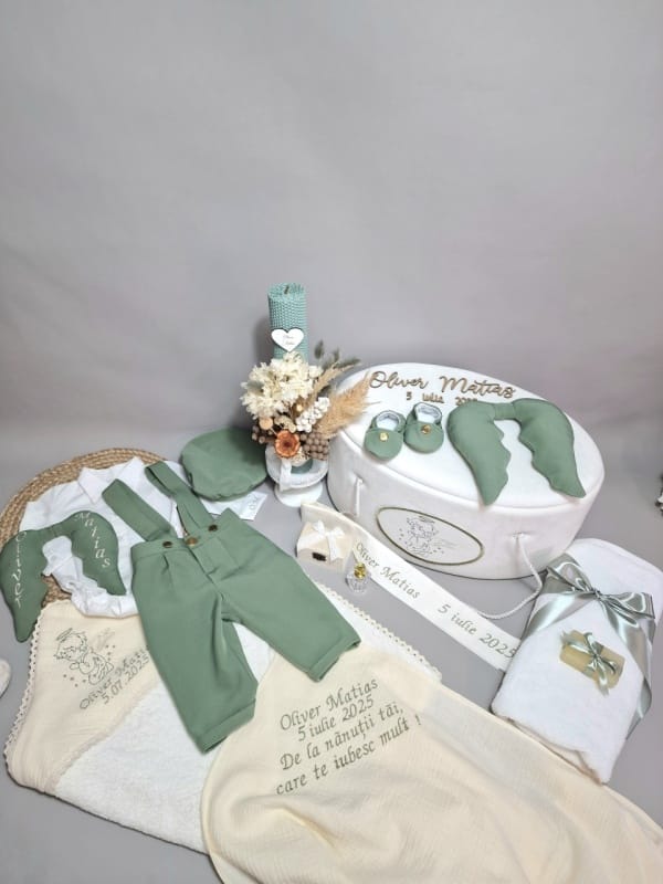 Trusou botez băieți Verde Olive Anton 2 Trusou botez băieți Verde Olive Anton 2