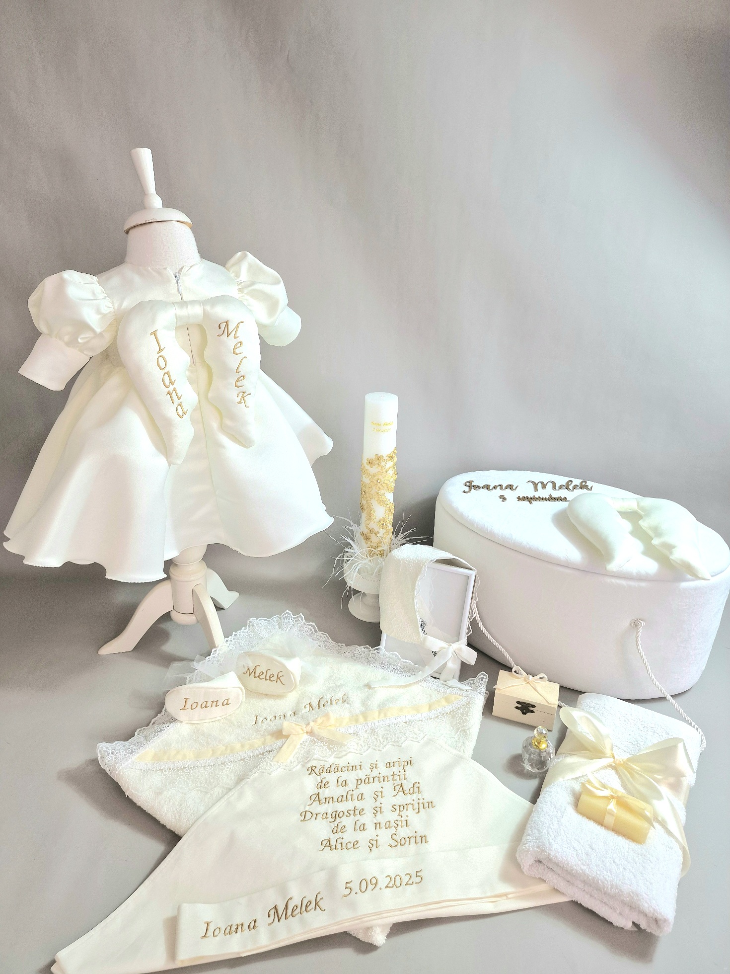 Trusou Botez Complet Angelia – Eleganță, personalizare și amintiri prețioase