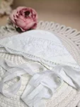 Bonetă botez din tulle cu buline și dantelă Myla