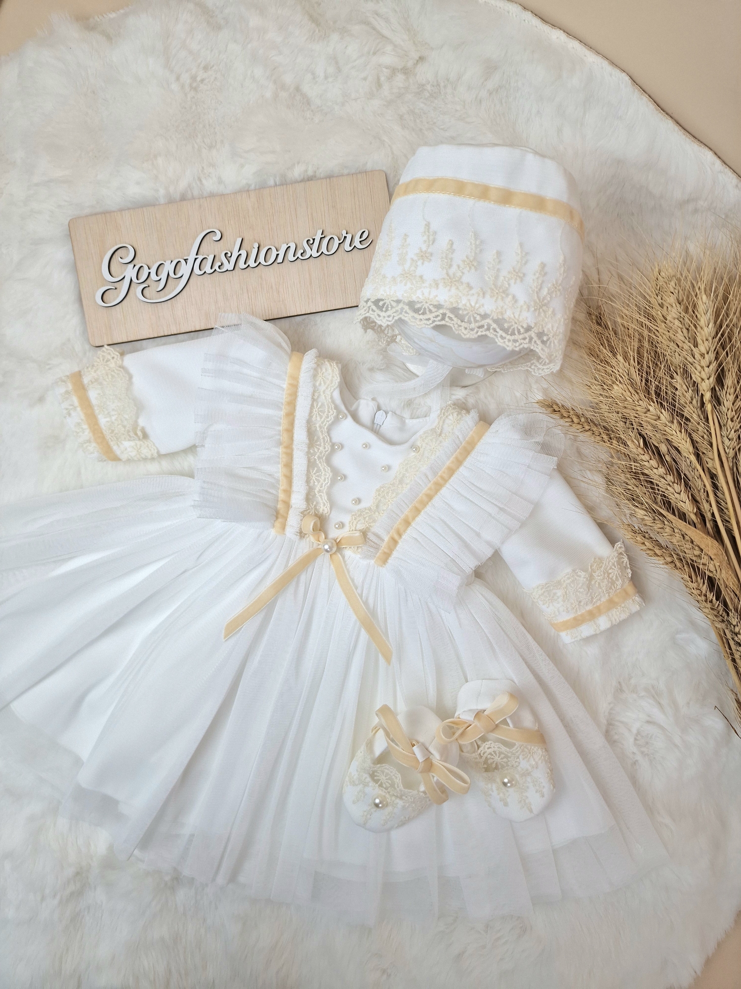 Rochiță botez Iustina cu mânecă lungă și tulle fin